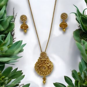 Kazaara | The Heritage Bloom Pendant Set