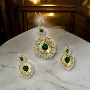 Kazaara | Emerald Empress AD Pendant Set