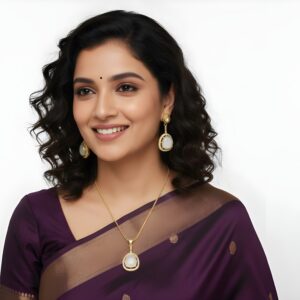 Kazaara | Lunar Glow AD Pendant Set