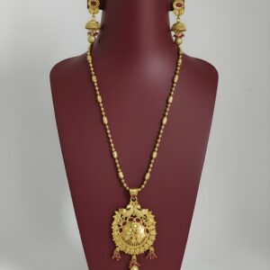 Kazaara “Mayura Glow” Gold Pendant Set