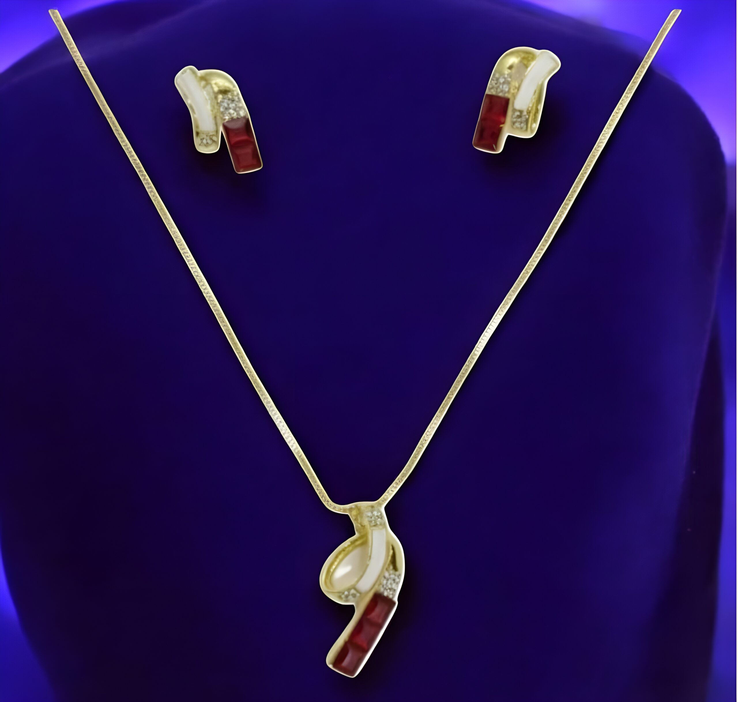 Kazaara | Crimson Ribbon Pendant Set - Image 3