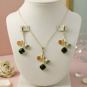 Kazaara | Jewel Vine Pendant Set